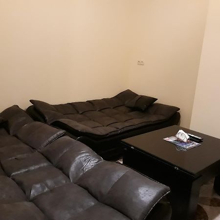 Melania'S House Apartment Batumi Bagian luar foto